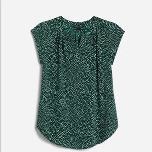 41 Hawthorn Morey XL Stitch Fix Split Neck Green Top